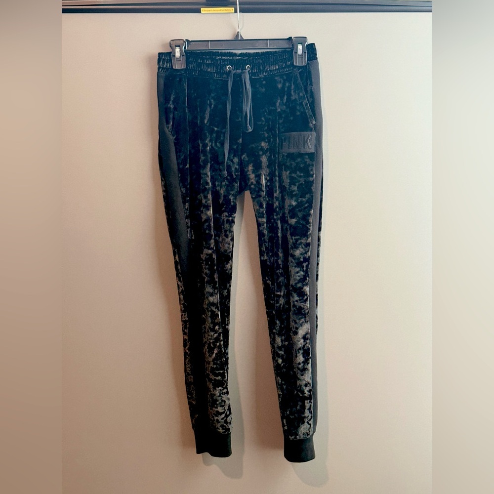 Pink pant black velvet